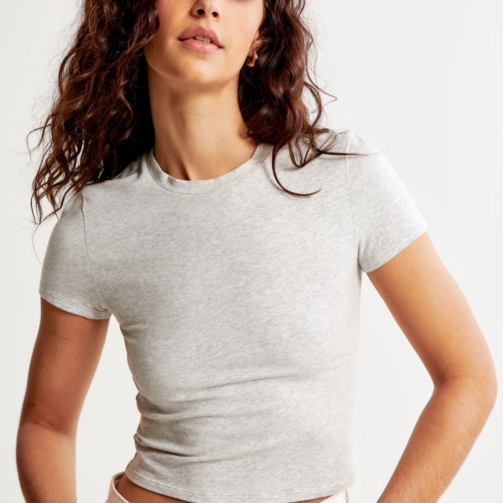 A&F Essential Baby Tee in Light Grey (M)
